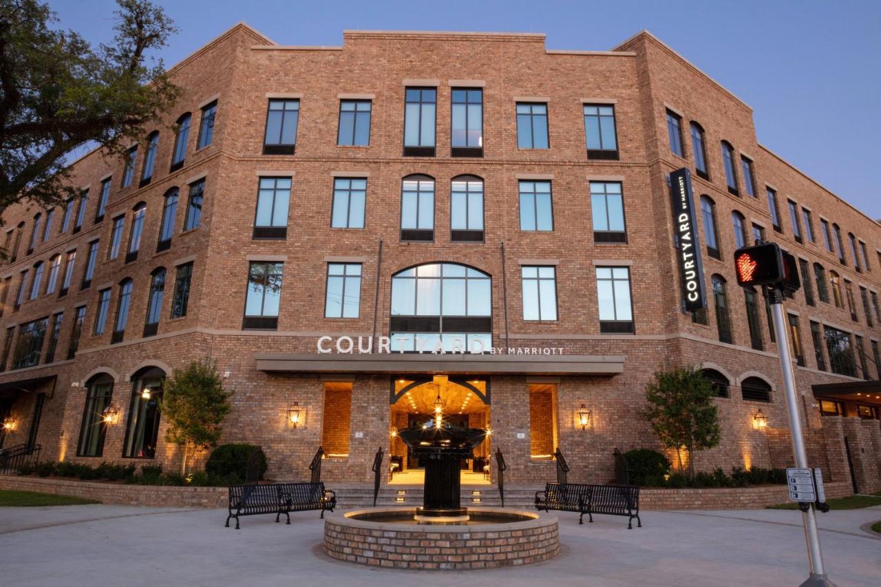 Courtyard By Marriott Thomasville Downtown Екстериор снимка