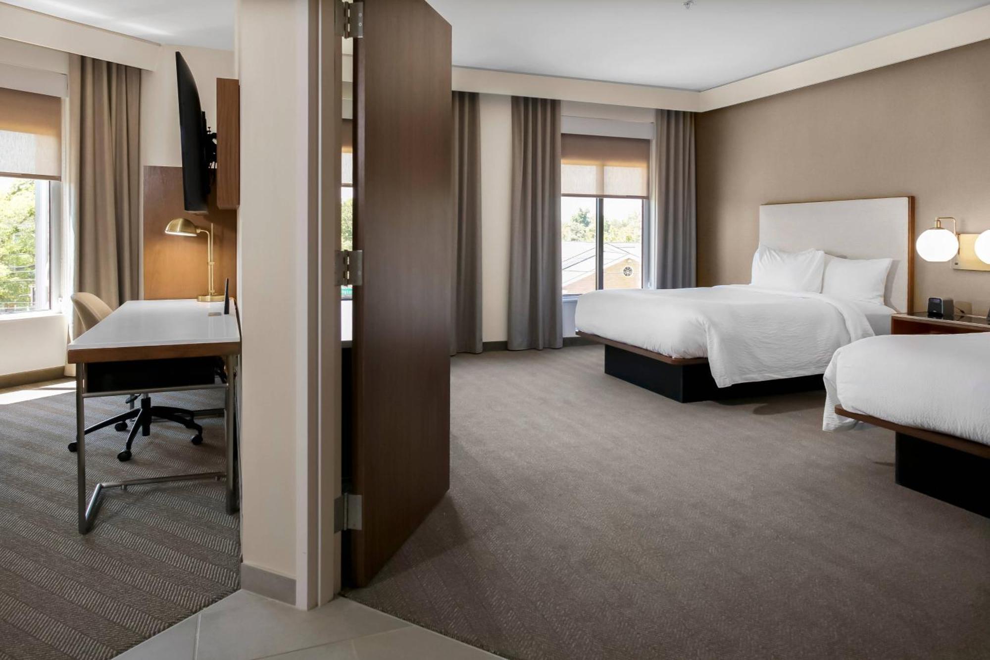 Courtyard By Marriott Thomasville Downtown Екстериор снимка