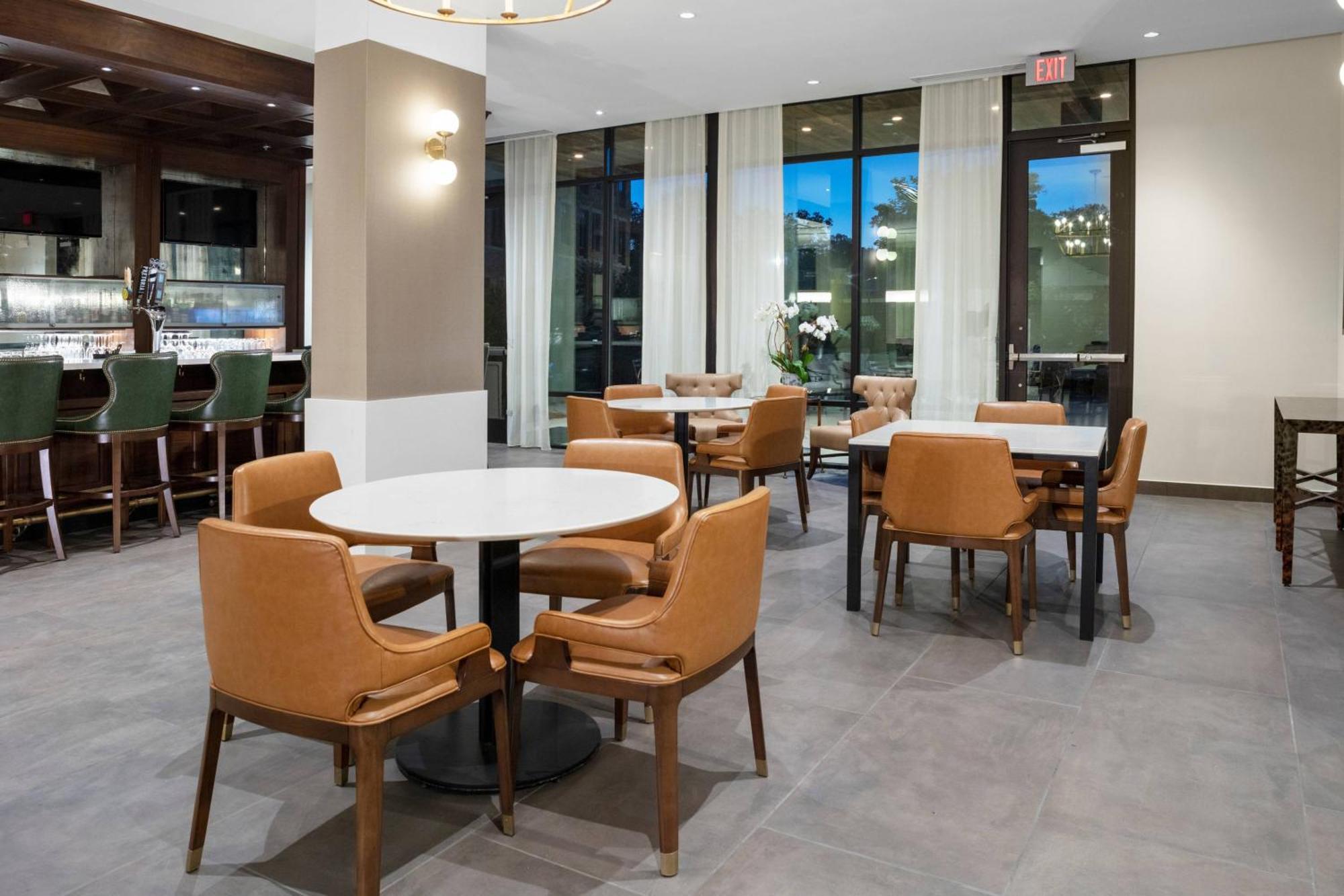 Courtyard By Marriott Thomasville Downtown Екстериор снимка